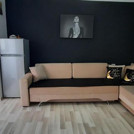 Apartament Clara Permet Lejlighed Eksteriør billede
