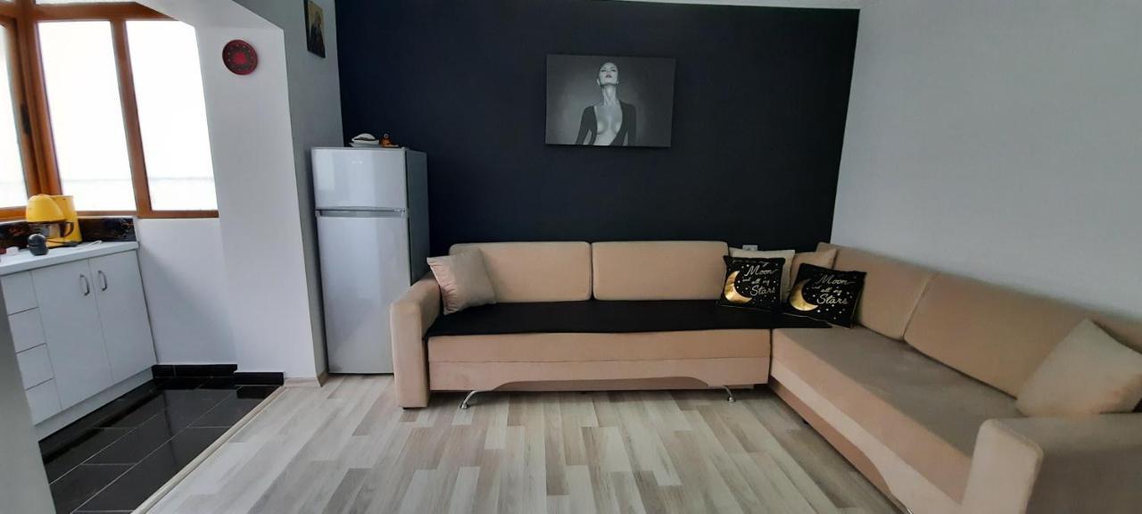 Apartament Clara Permet Lejlighed Eksteriør billede